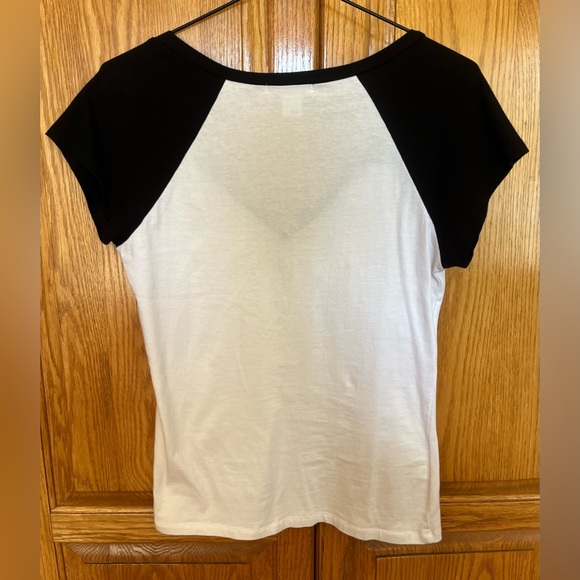 Women’s/juniors hooded zip-up sweater and T-shirt combo Size large NWOT not worn - Picture 3 of 16